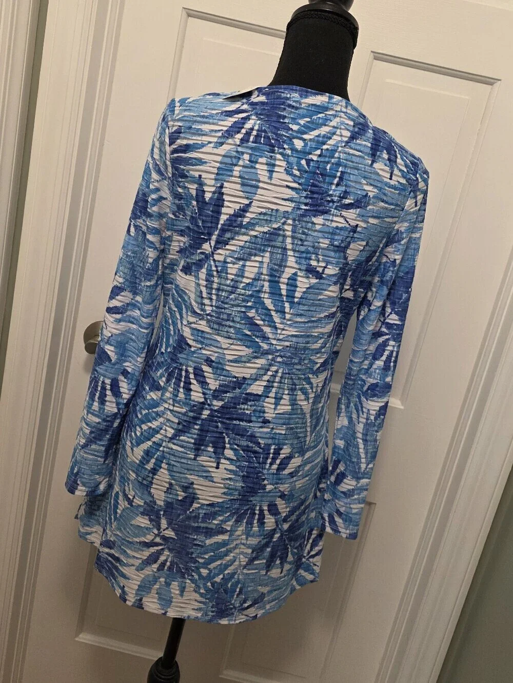 NWT Catalina Blue Leaf-Print Women's Swim Coverup Size Small